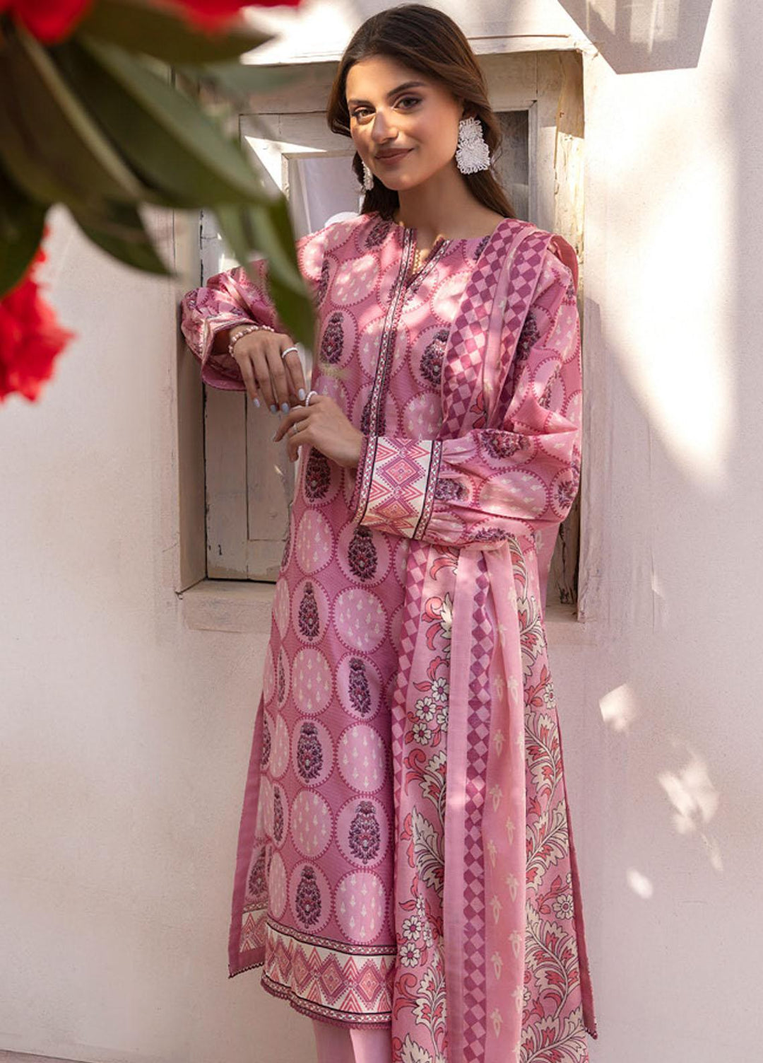 Gul Ahmed Printed Lawn Suits Unstitched 3 Piece GA23SF CL32384-A - Summer Collection