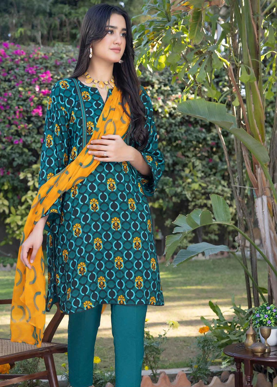 Breeze By Gul Ahmed Printed Lawn Suits Unstitched 3 Piece GA23B BM-32034 - Summer Collection