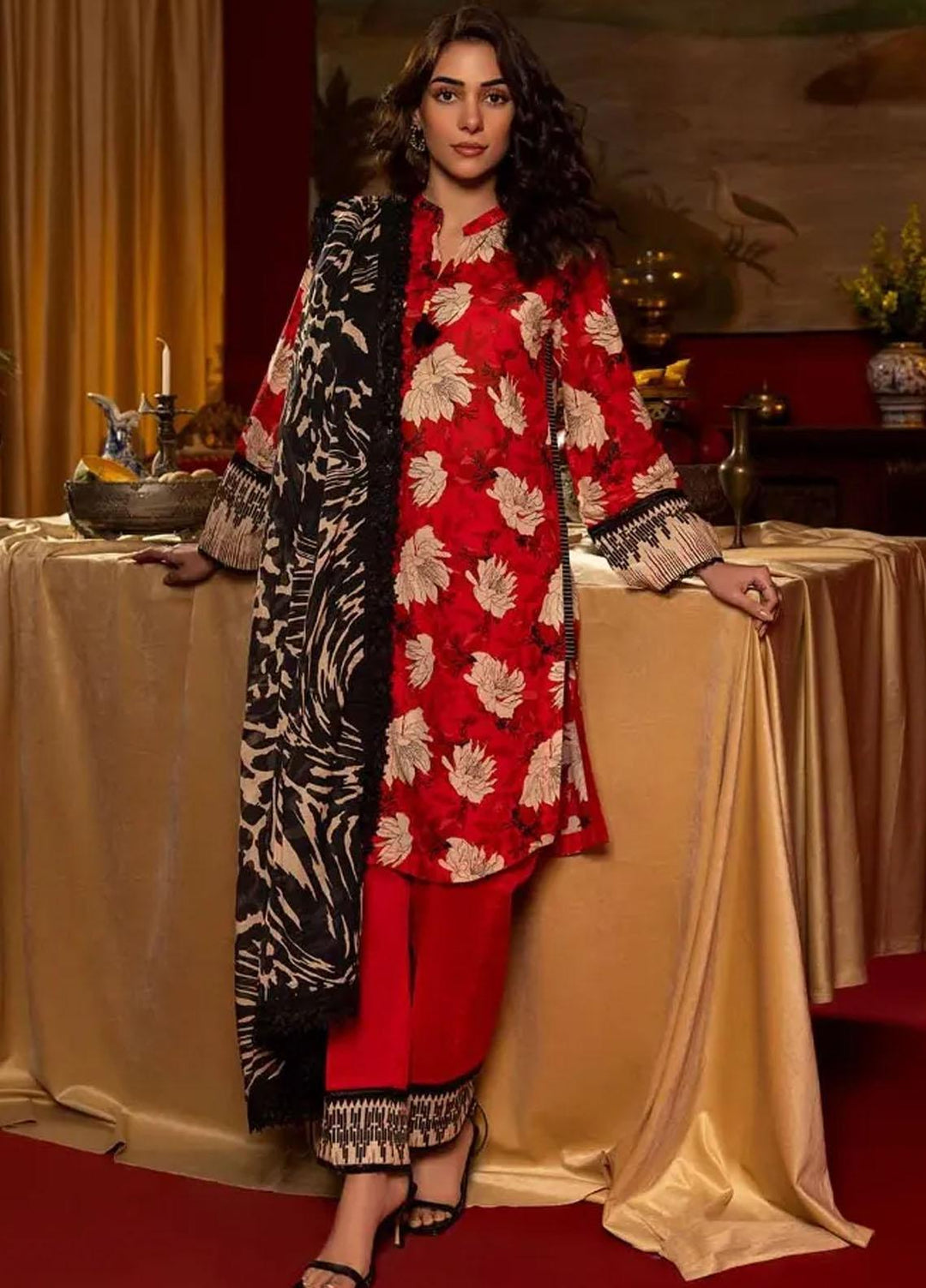 Gul Ahmed Printed Lawn Suits Unstitched 3 Piece GA24RC CL-42180 - Summer Collection