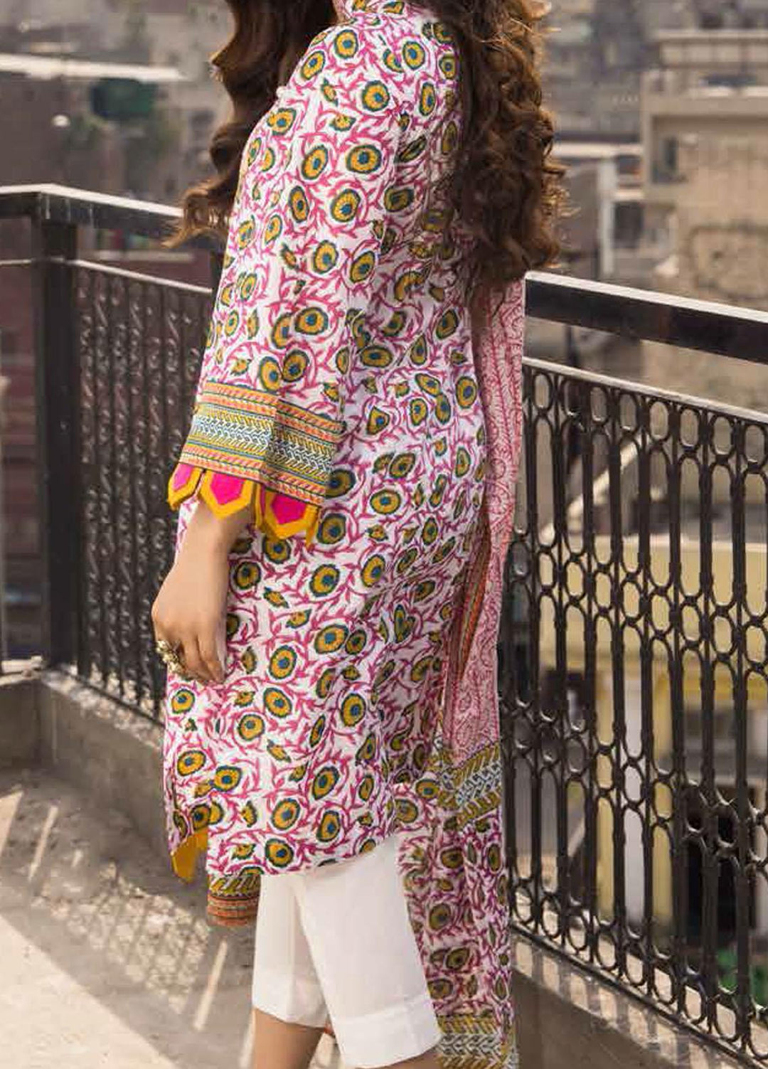 Gul Ahmed Printed Lawn Suits Unstitched 3 Piece GA21LL CL1132A - Summer Collection