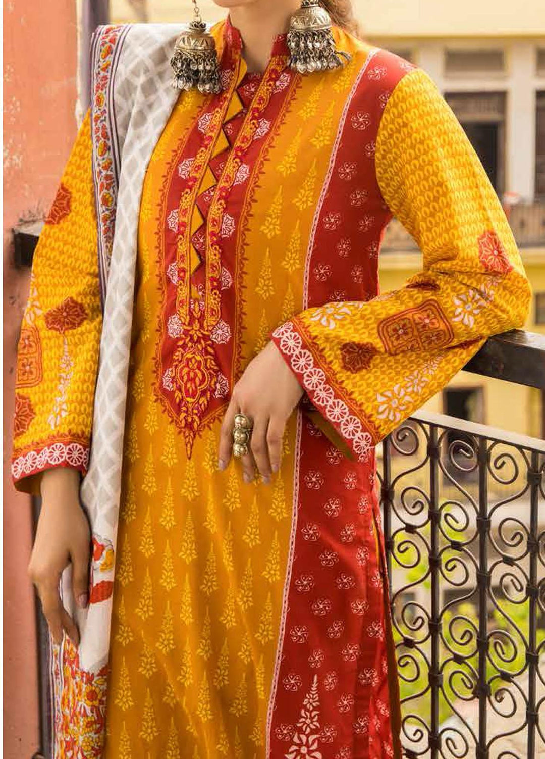 Gul Ahmed Embroidered Lawn Suits Unstitched 2 Piece GA21LL TL365 - Summer Collection