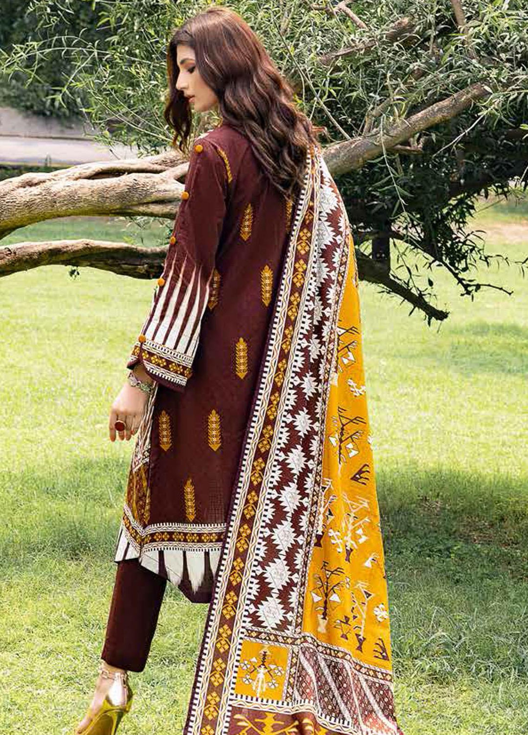 Gul Ahmed Printed Khaddar Suits Unstitched 3 Piece GA22W K-22039A - Winter Collection