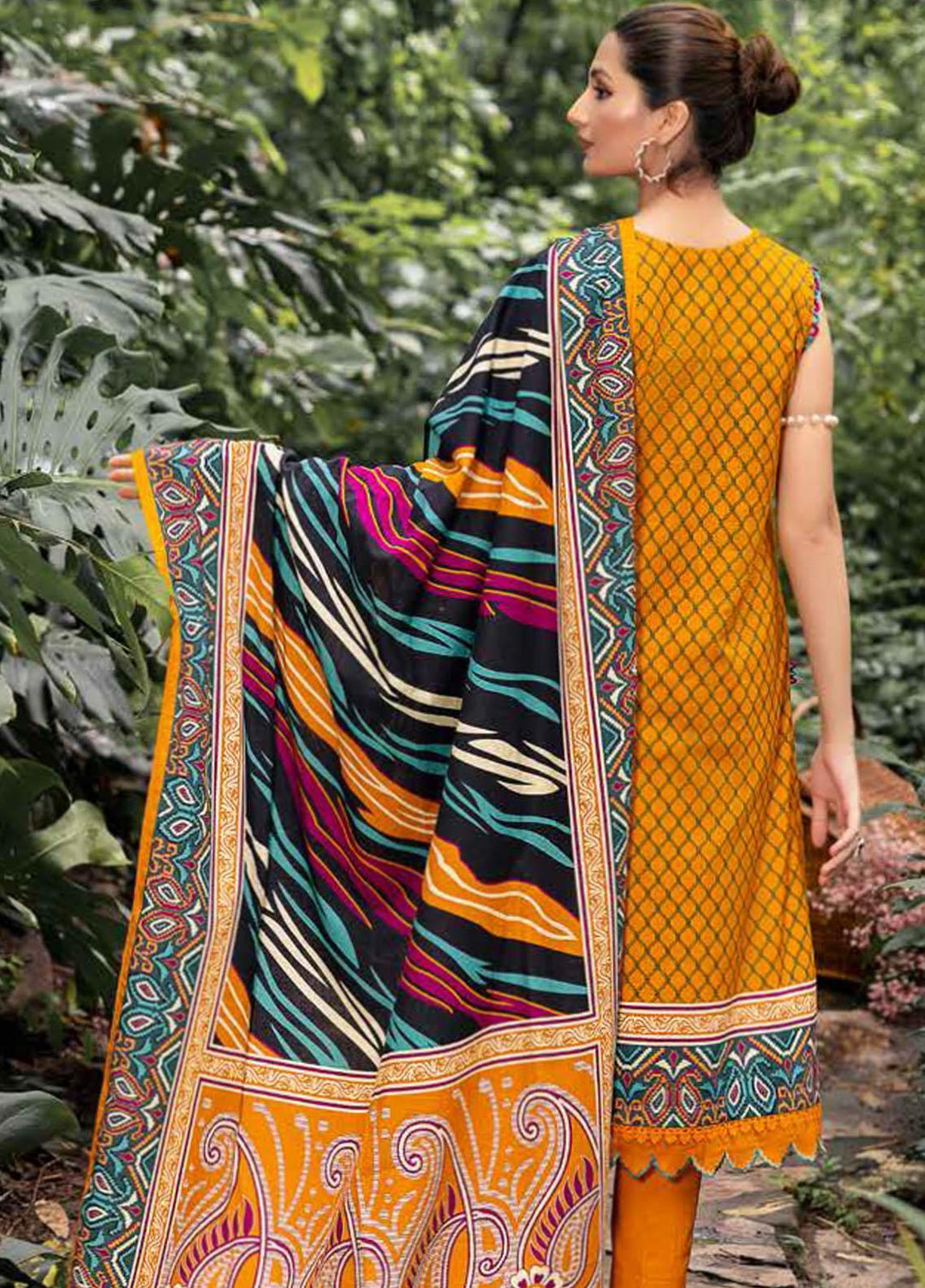 Gul Ahmed Printed Khaddar Suits Unstitched 3 Piece GA22W K-22043B - Winter Collection