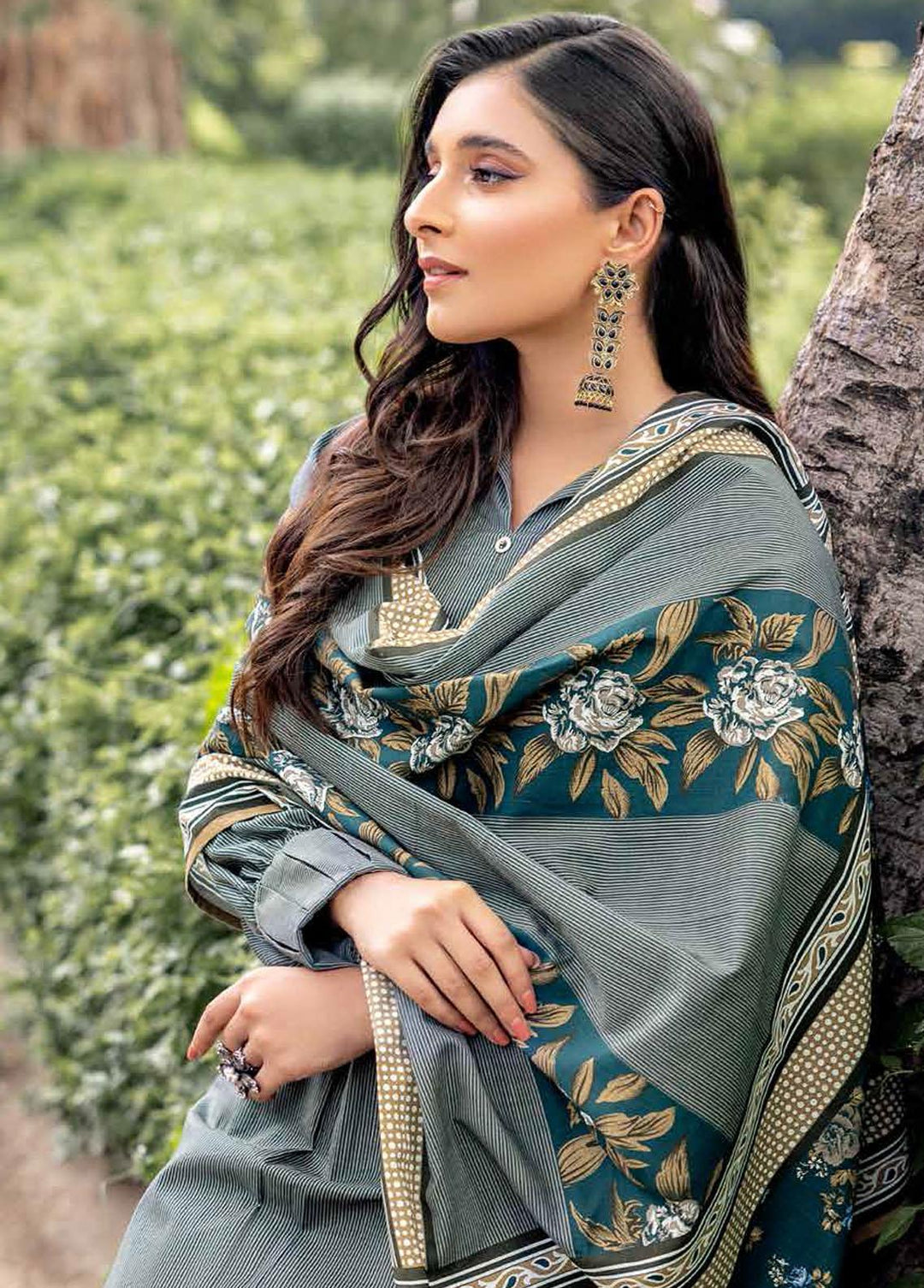 Gul Ahmed Printed Khaddar Suits Unstitched 3 Piece GA22W K-22044A - Winter Collection