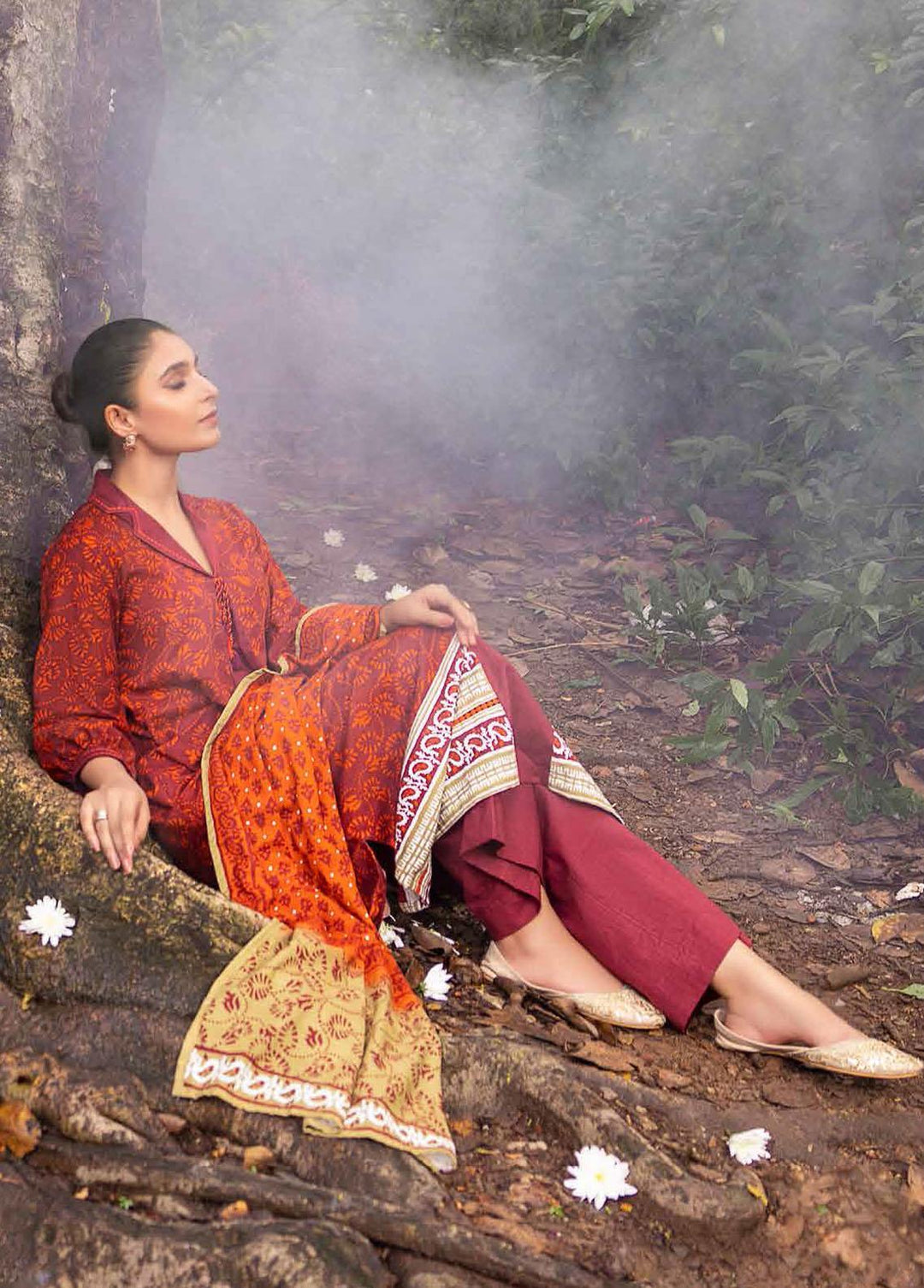 Gul Ahmed Printed Khaddar Suits Unstitched 3 Piece GA22W K-22048B - Winter Collection