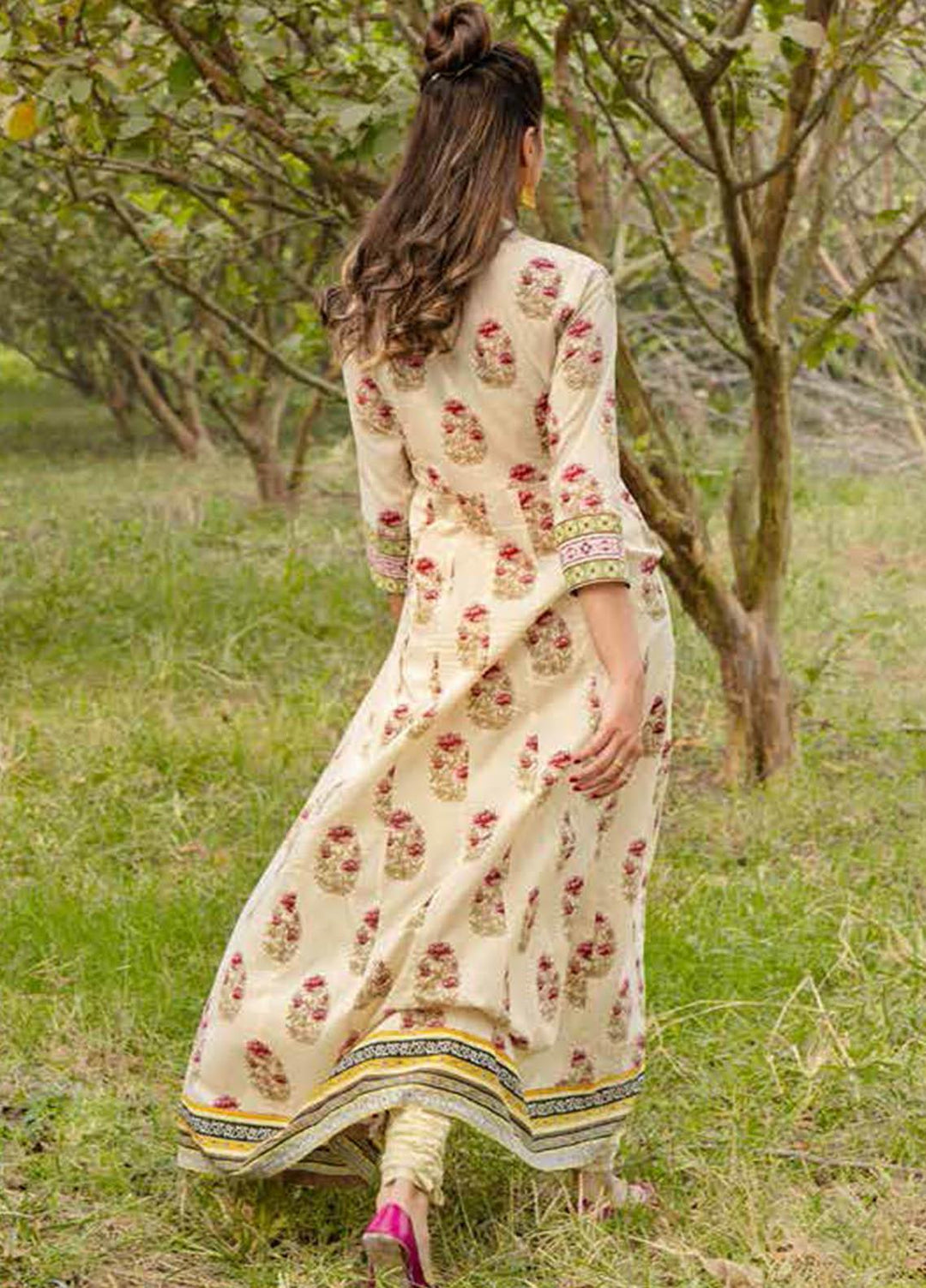 Gul Ahmed Printed Lawn  Unstitched Kurties GA21VG SL 890-A - Summer Collection