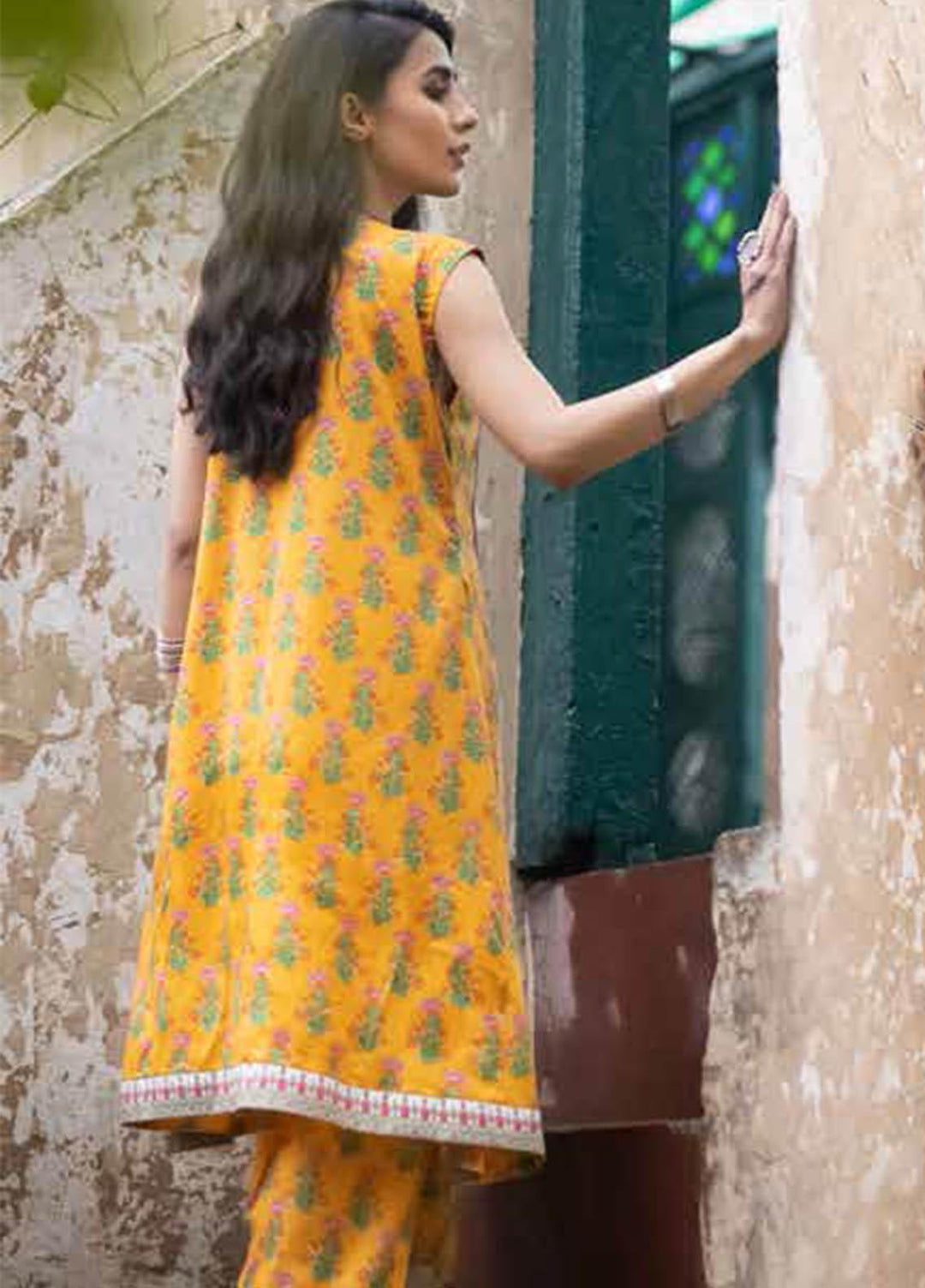 Gul Ahmed Printed Lawn  Unstitched Kurties GA21VG SL 950-B - Summer Collection