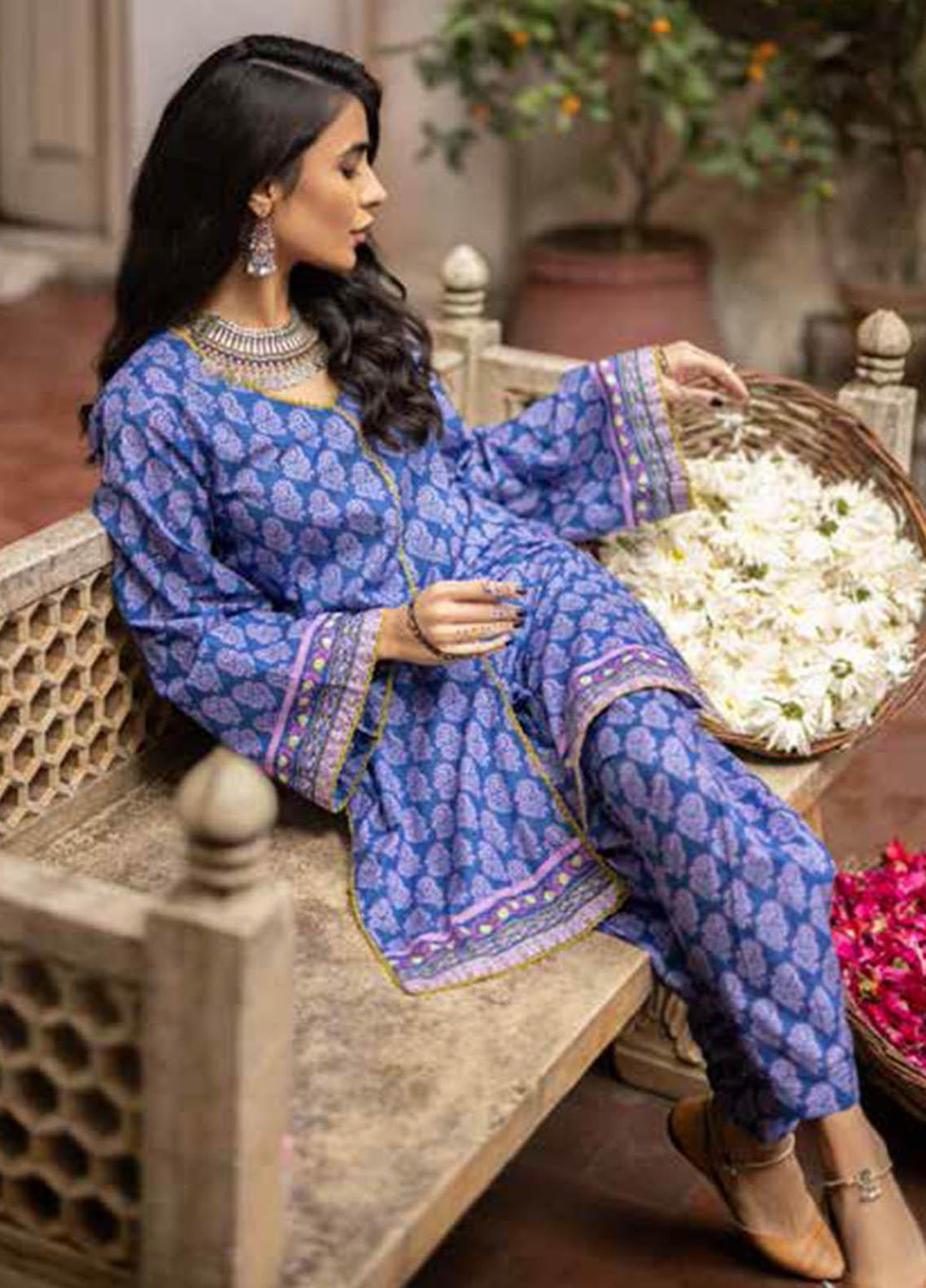 Gul Ahmed Printed Lawn  Unstitched Kurties GA21VG SL 969-B - Summer Collection