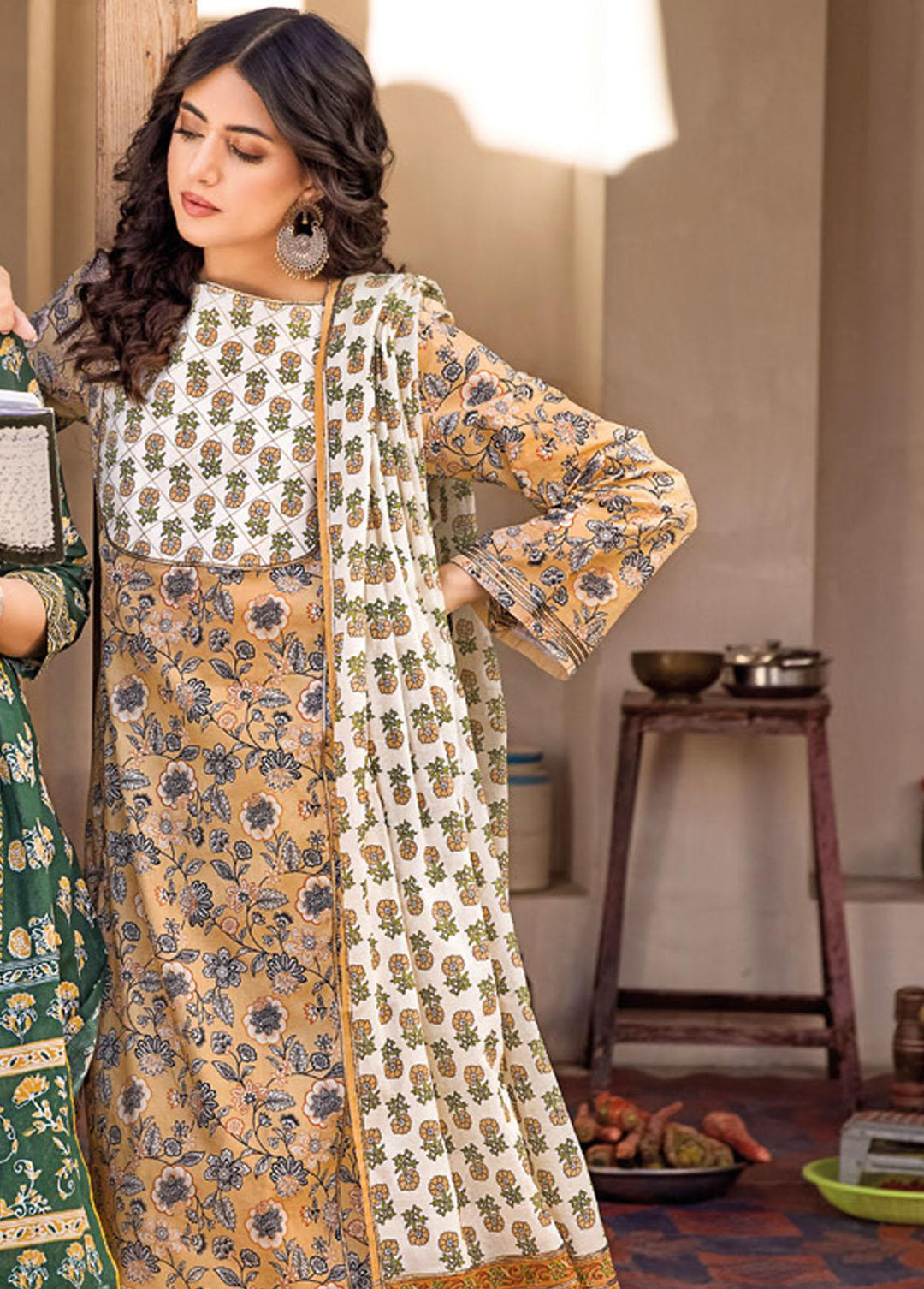 Vintage Garden By Gul Ahmed Printed Lawn Suits Unstitched 3 Piece GA23V CL-32235A - Summer Collection