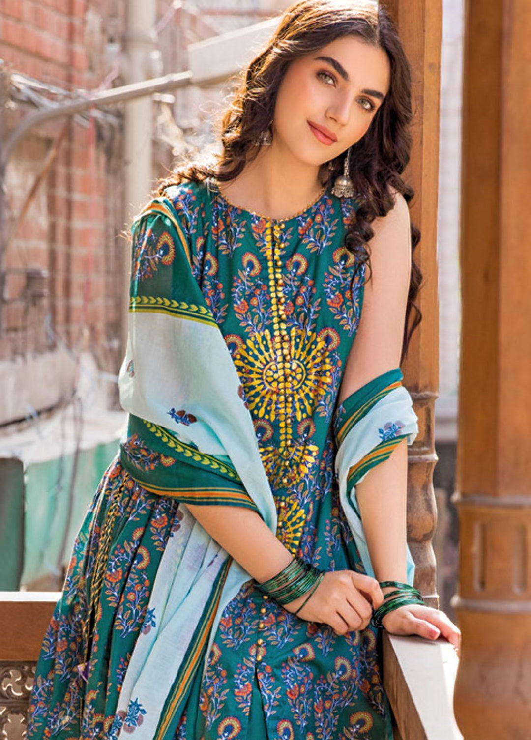 Vintage Garden By Gul Ahmed Printed Lawn Suits Unstitched 3 Piece GA23V CL-32238A - Summer Collection