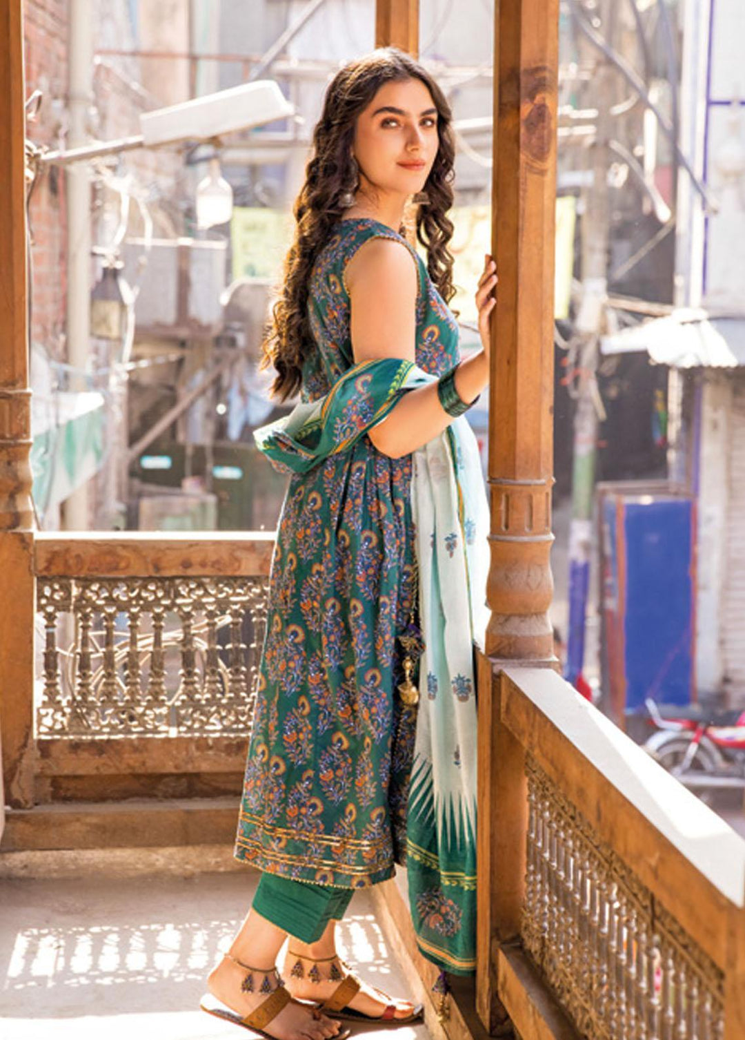 Vintage Garden By Gul Ahmed Printed Lawn Suits Unstitched 3 Piece GA23V CL-32238A - Summer Collection