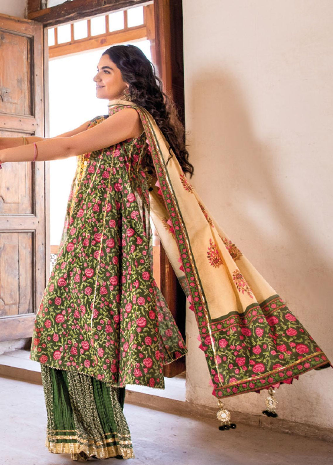 Vintage Garden By Gul Ahmed Printed Lawn Suits Unstitched 3 Piece GA23V CL-32240A - Summer Collection