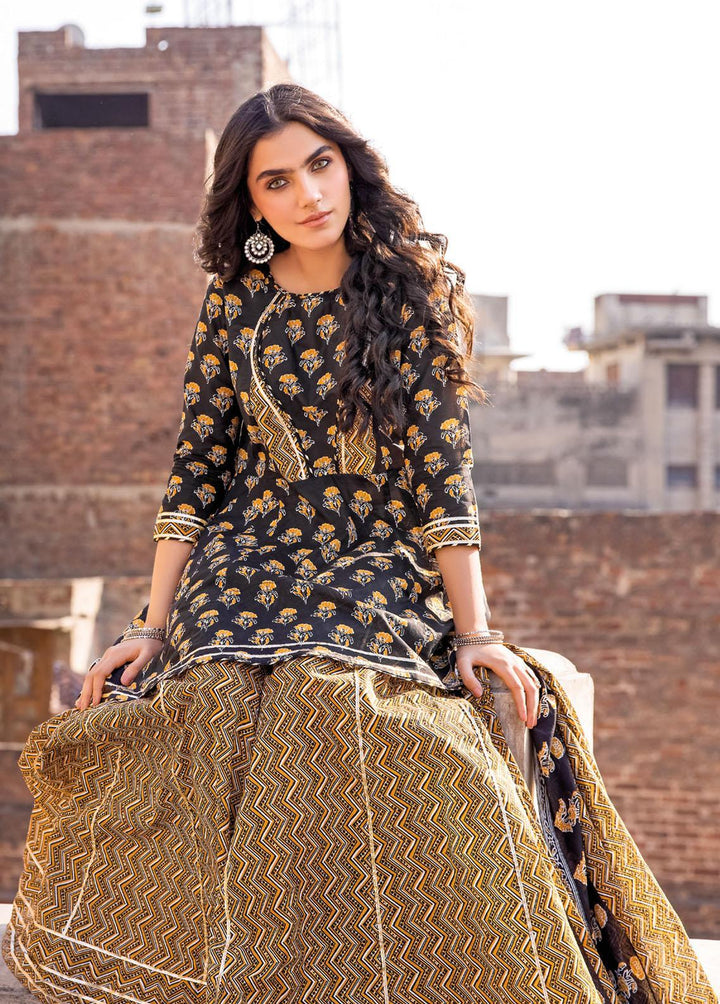 Vintage Garden By Gul Ahmed Printed Lawn Suits Unstitched 3 Piece GA23V CL-32242B - Summer Collection