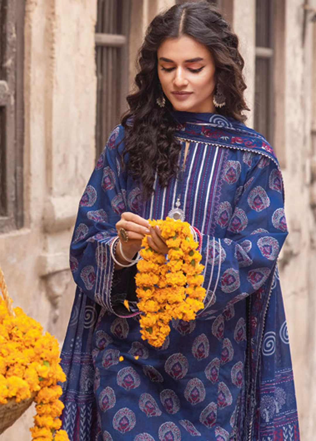 Vintage Garden By Gul Ahmed Printed Lawn Suits Unstitched 3 Piece GA23V CL-32425B - Summer Collection