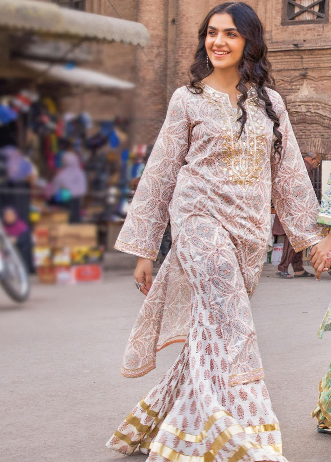 Vintage Garden By Gul Ahmed Printed Lawn Suits Unstitched 2 Piece GA23V TL-32025B - Summer Collection