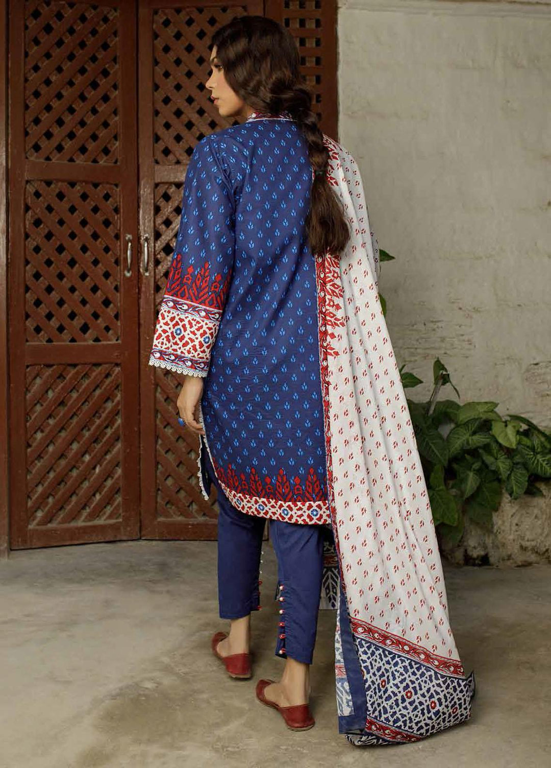 Vintage By Gul Ahmed Printed Lawn Suits Unstitched 3 Piece GA22V CL-22121 - Summer Collection