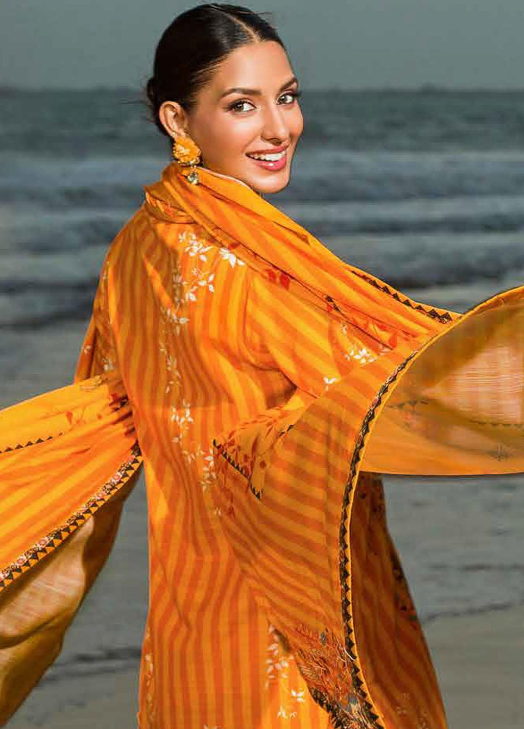 Glamour By Gul Ahmed Embroidered Khaddar Suits Unstitched 3 Piece GA23WG K-32005 - Winter Collection