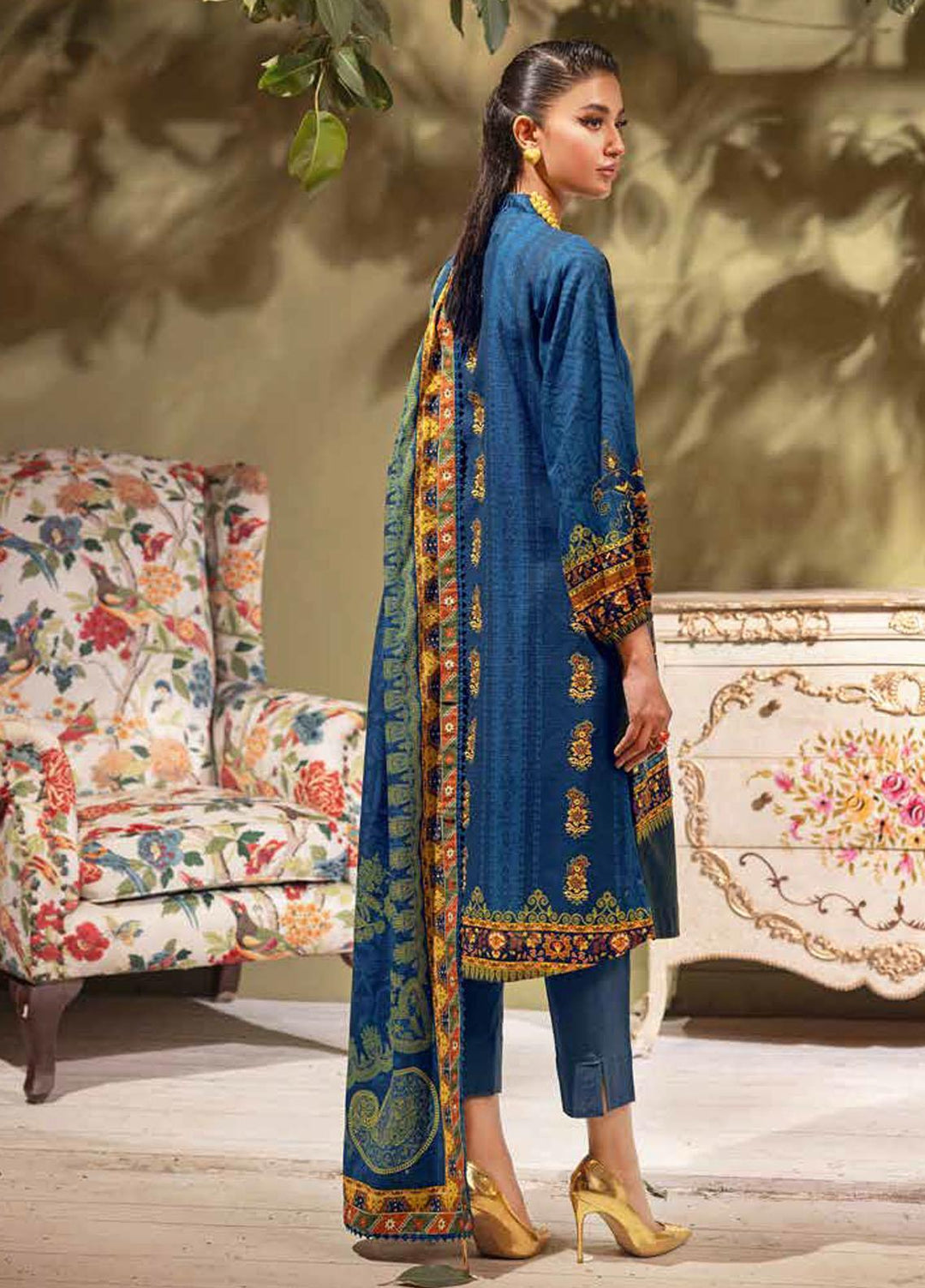 Glamour By Gul Ahmed Embroidered Khaddar Suits Unstitched 3 Piece GA23WG K-32037 - Winter Collection