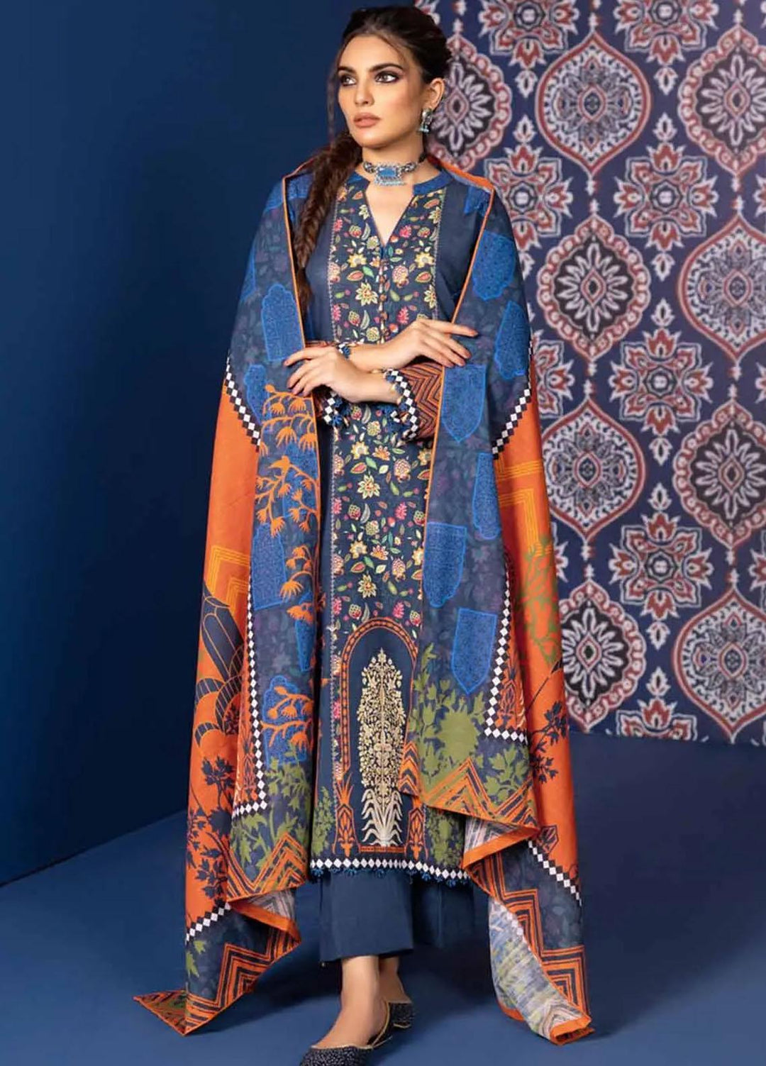 Gul Ahmed Printed Khaddar Suits Unstitched 3 Piece GA23WL K-32001 - Winter Collection