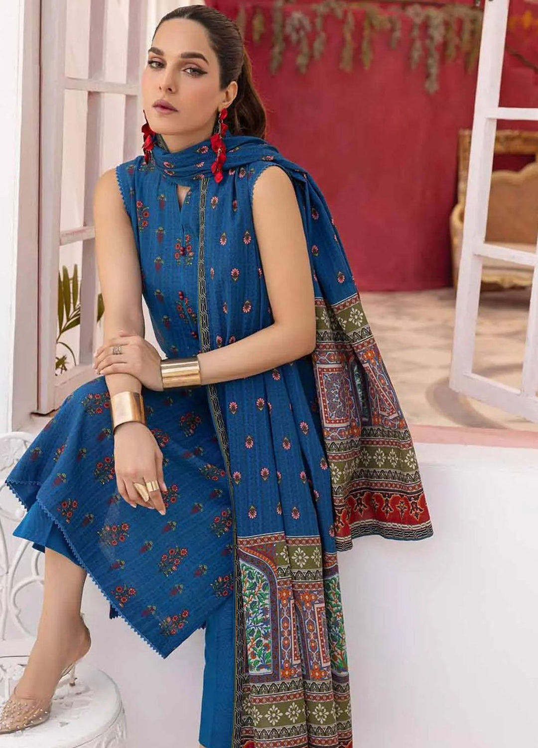 Gul Ahmed Printed Khaddar Suits Unstitched 3 Piece GA23WL K-32032 - Winter Collection