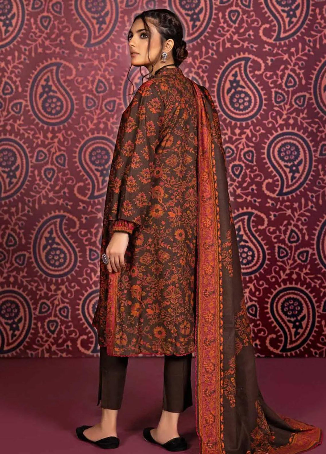 Gul Ahmed Printed Cotton Suits Unstitched 3 Piece GA23WL K-32002 - Winter Collection