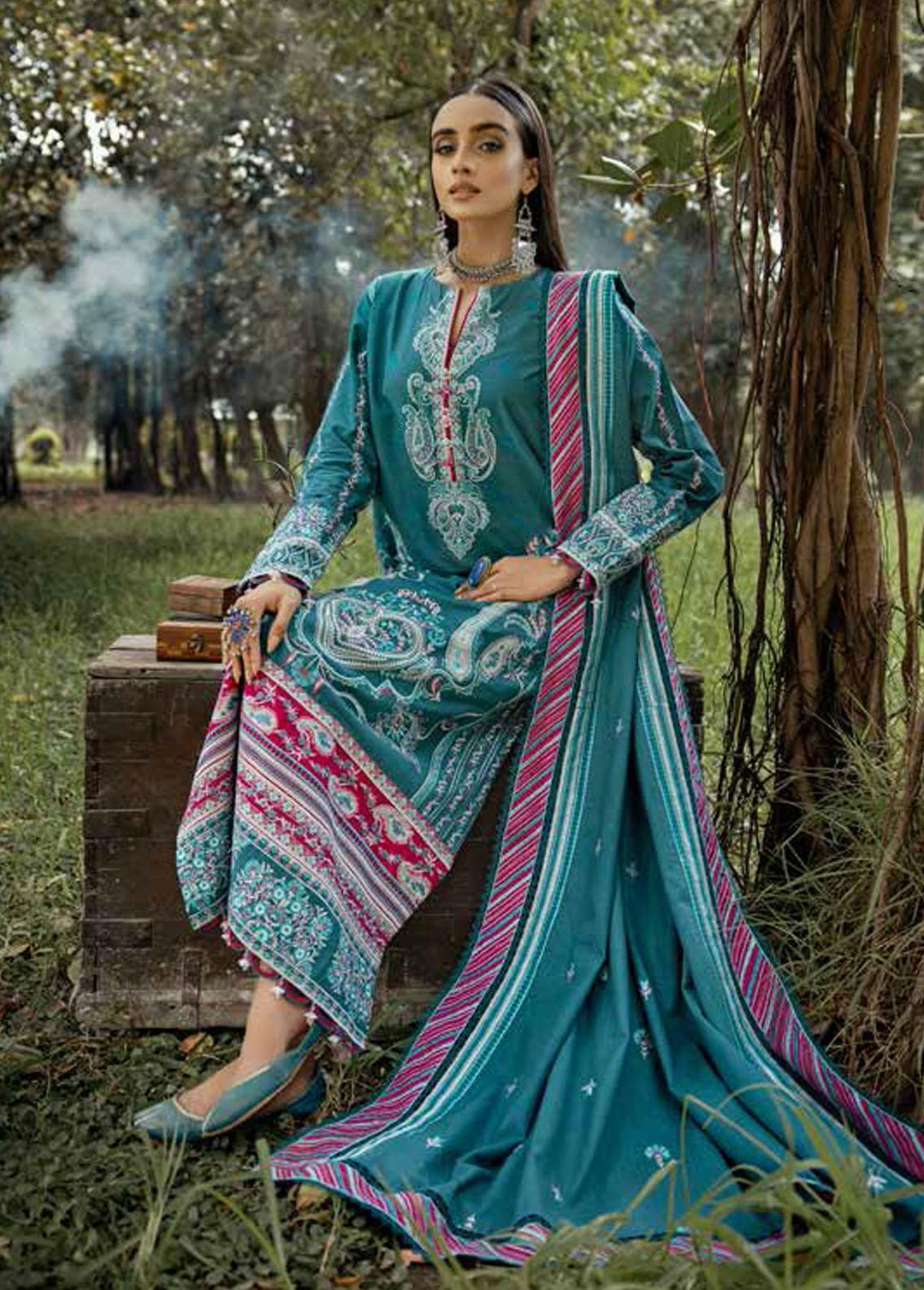Gul Ahmed Embroidered Khaddar Suits Unstitched 3 Piece GA22UW K-22055 - Winter Collection