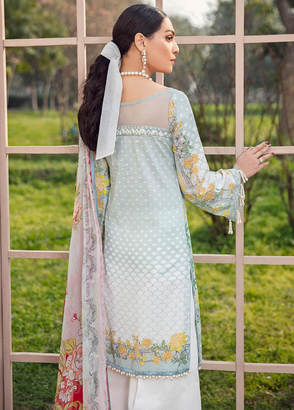 Gulaal Embroidered Lawn Suits Unstitched 3 Piece GL21L GL-05 Sehar - Summer Collection