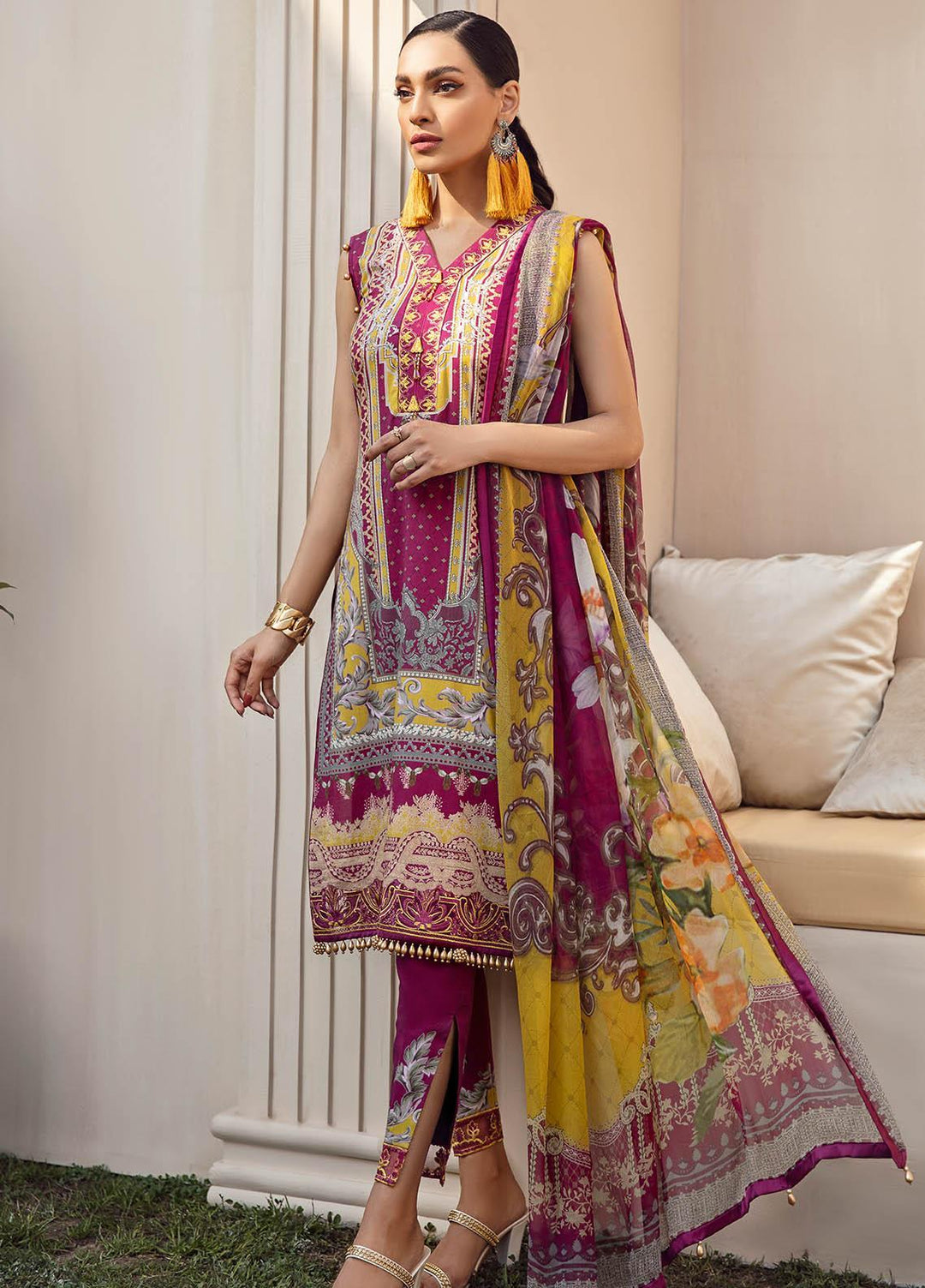 Gulaal Embroidered Lawn Suits Unstitched 3 Piece GL21L GL-09 Naurang - Summer Collection