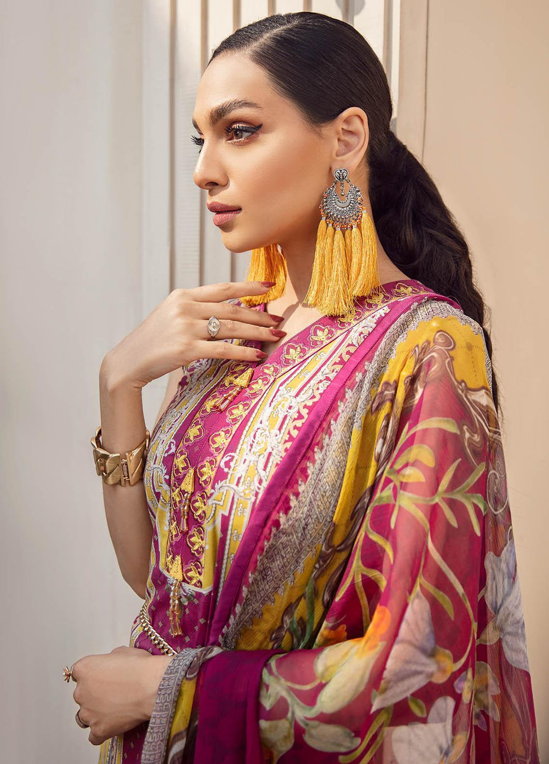 Gulaal Embroidered Lawn Suits Unstitched 3 Piece GL21L GL-09 Naurang - Summer Collection