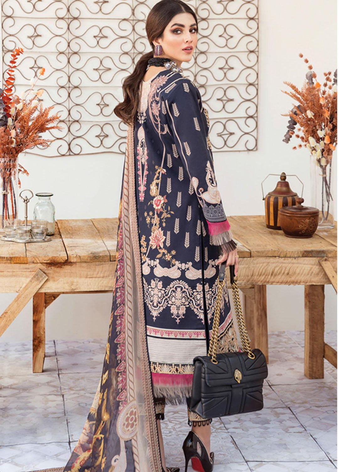 Gulaal Embroidered Lawn Suits Unstitched 3 Piece GL22L-1 NURA (09) - Summer Collection