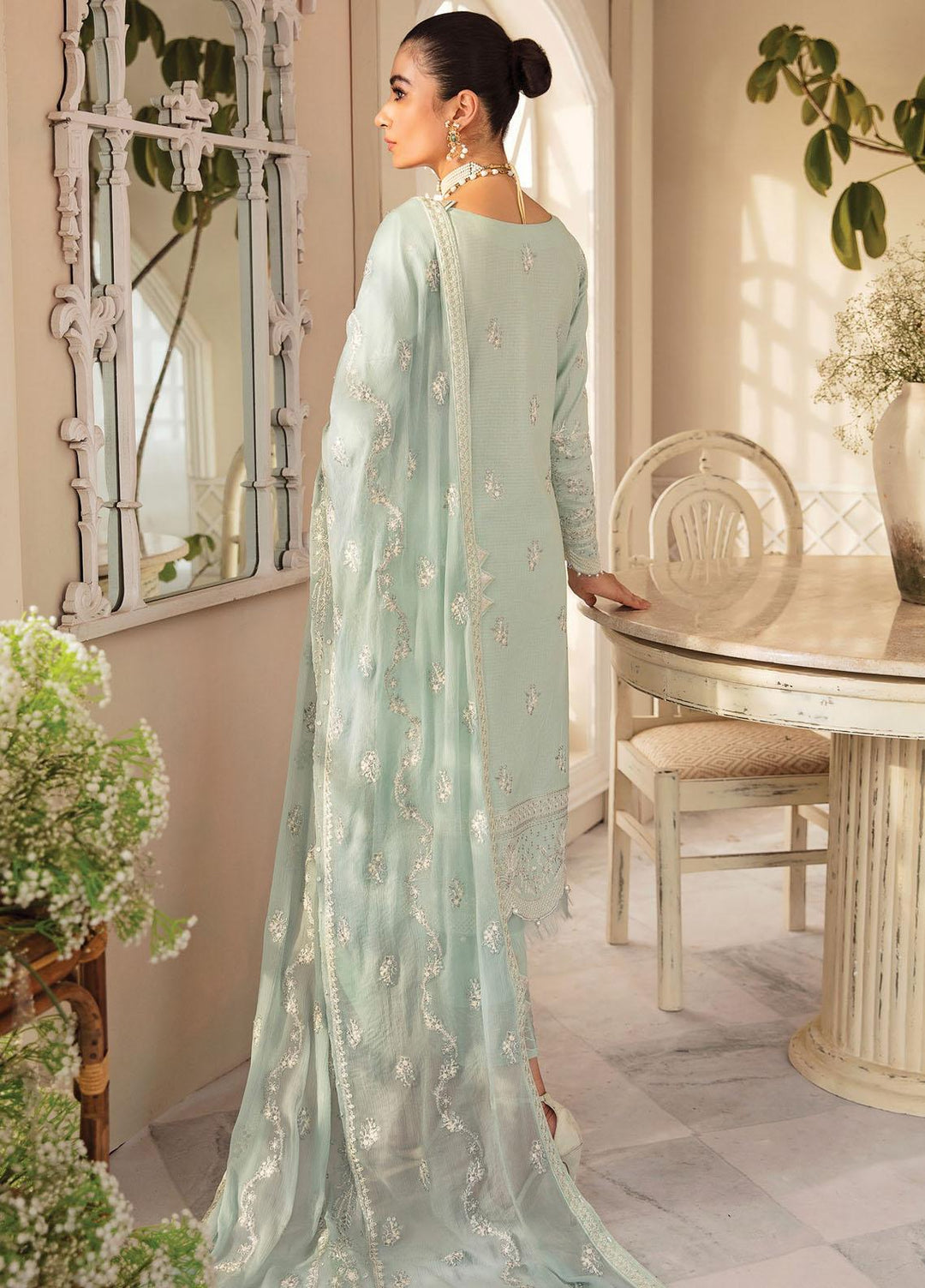 Gulaal Embroidered Lawn Suits Unstitched 3 Piece GL23LL-V2 D-04 Ivaana - Luxury Collection