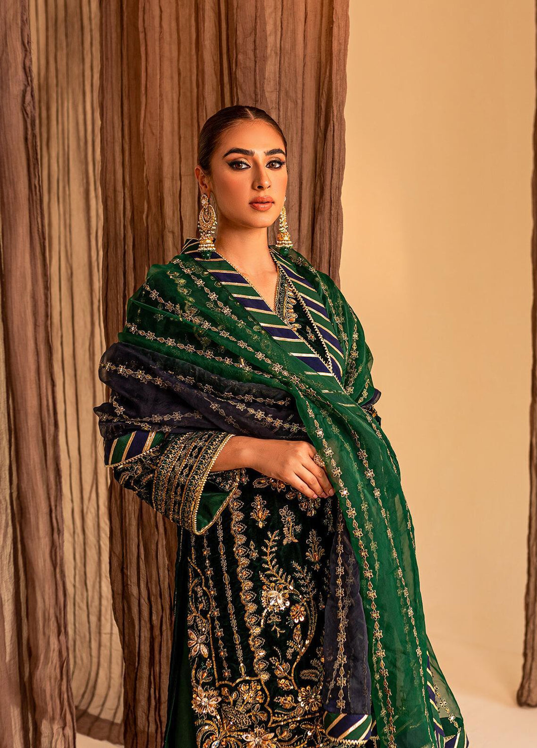 Gulaal Embroidered Velvet Suits Unstitched 3 Piece GL22V 04 ISMAH - Luxury Collection