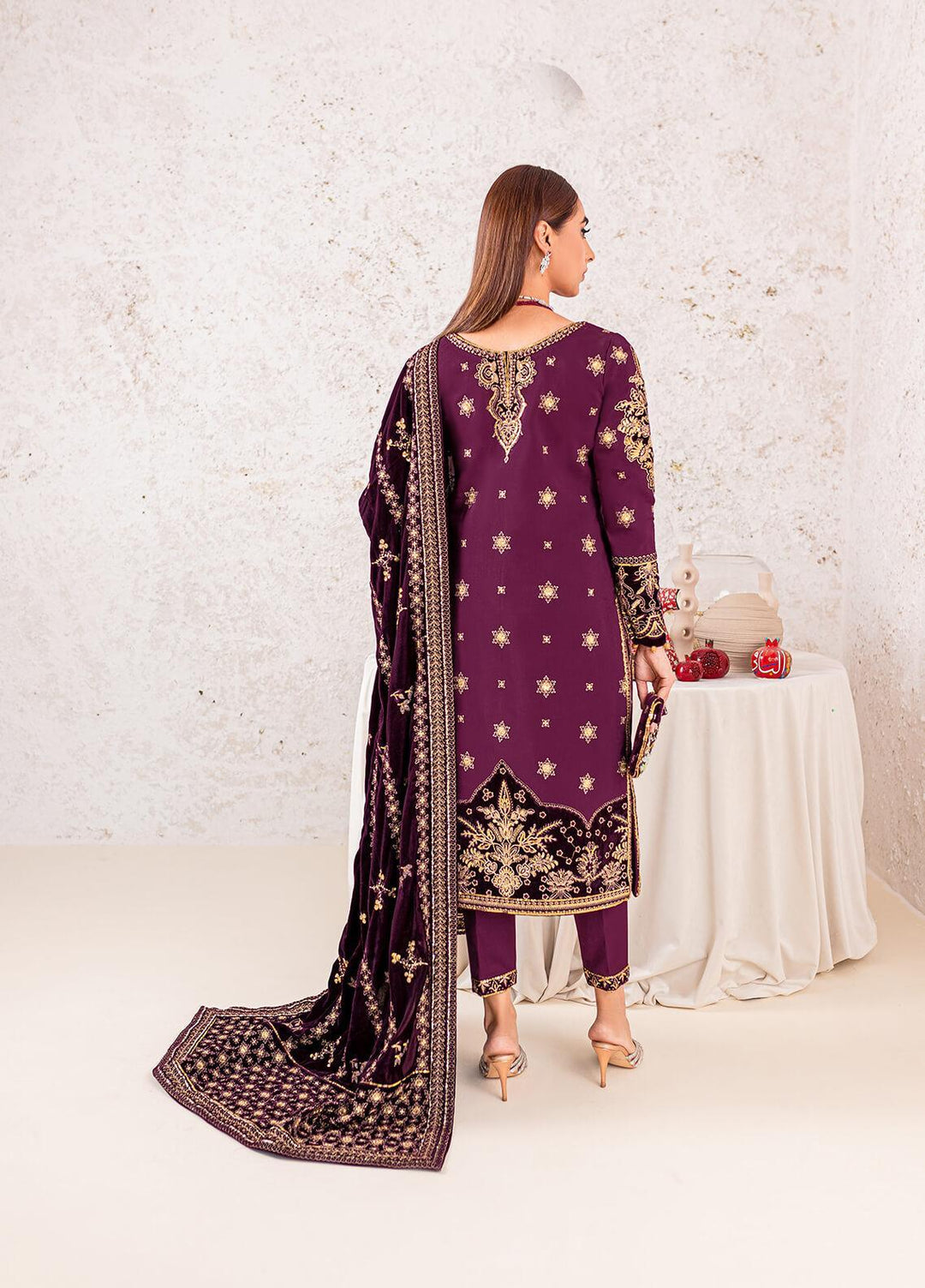 Gulaal Embroidered Velvet Suits Unstitched 3 Piece GL22V 06 VEENA - Luxury Collection