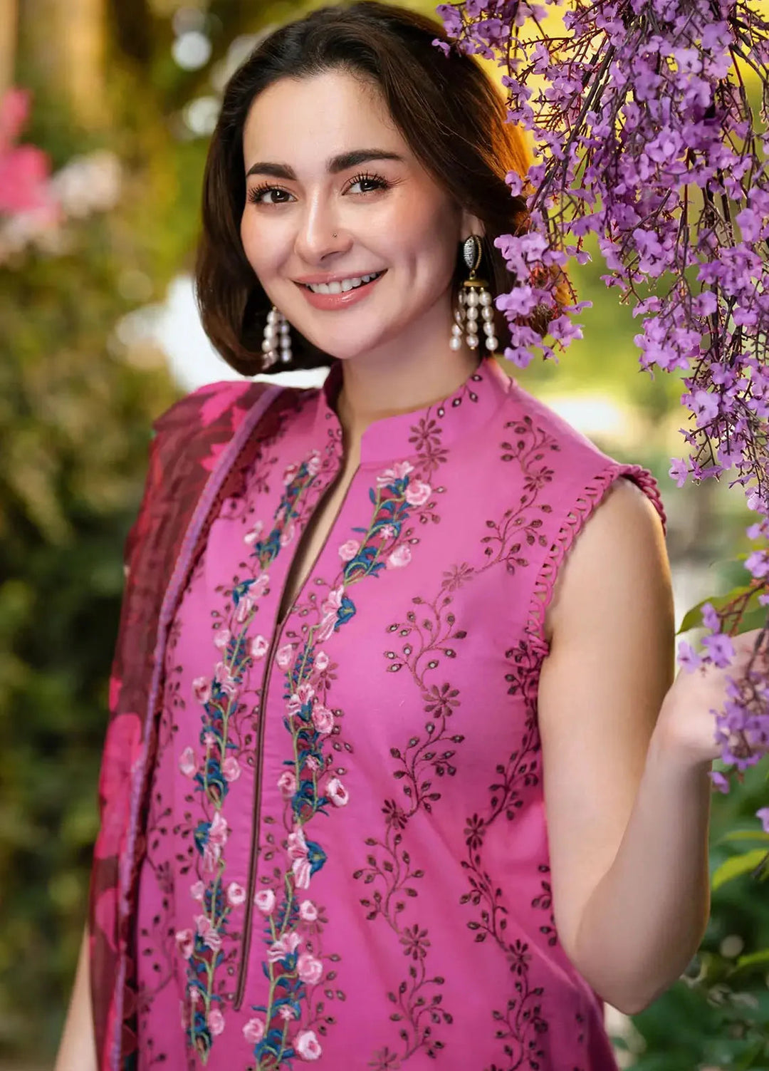 Gulkari by Asifa and Nabeel Chikankari Lawn Suit Unstitched 3 Piece AN25G GKL-13 Sunkissed Garden - Summer Collection