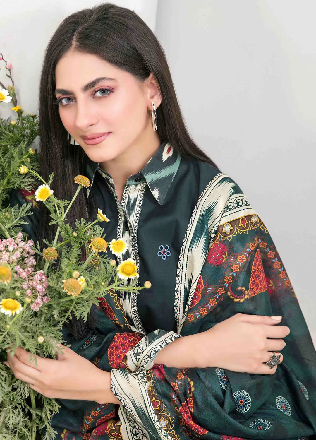 Gulposh by Tawakkal Fabric Embroidered Lawn Suit Unstitched 3 Piece TWF24G D-2516 - Summer Collection