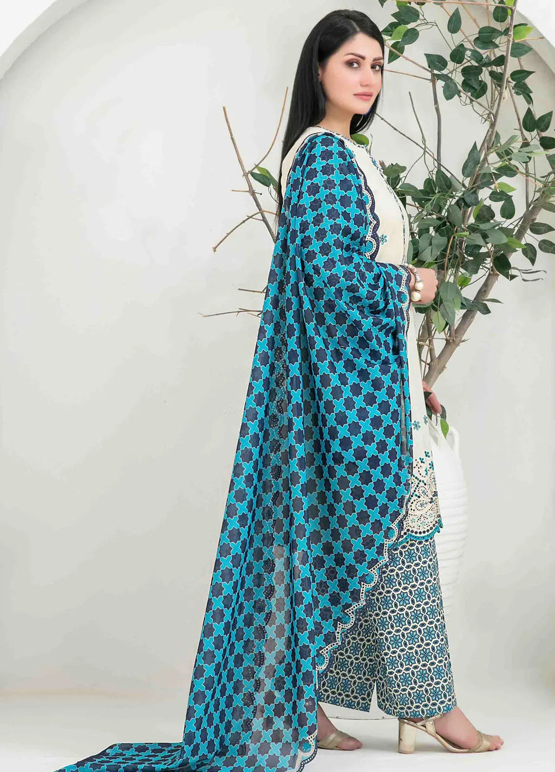 Gulposh by Tawakkal Fabric Embroidered Lawn Suit Unstitched 3 Piece TWF24G D-2518 - Summer Collection