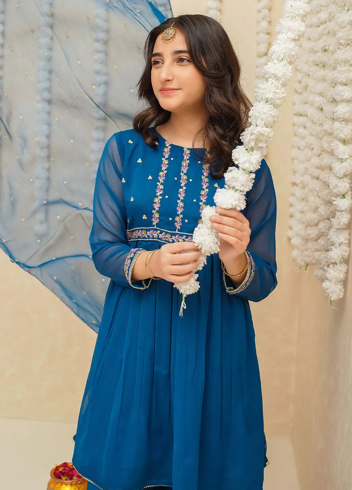 Gulzar by Modest Pret Chiffon 3 Piece Suit 8905 Blue