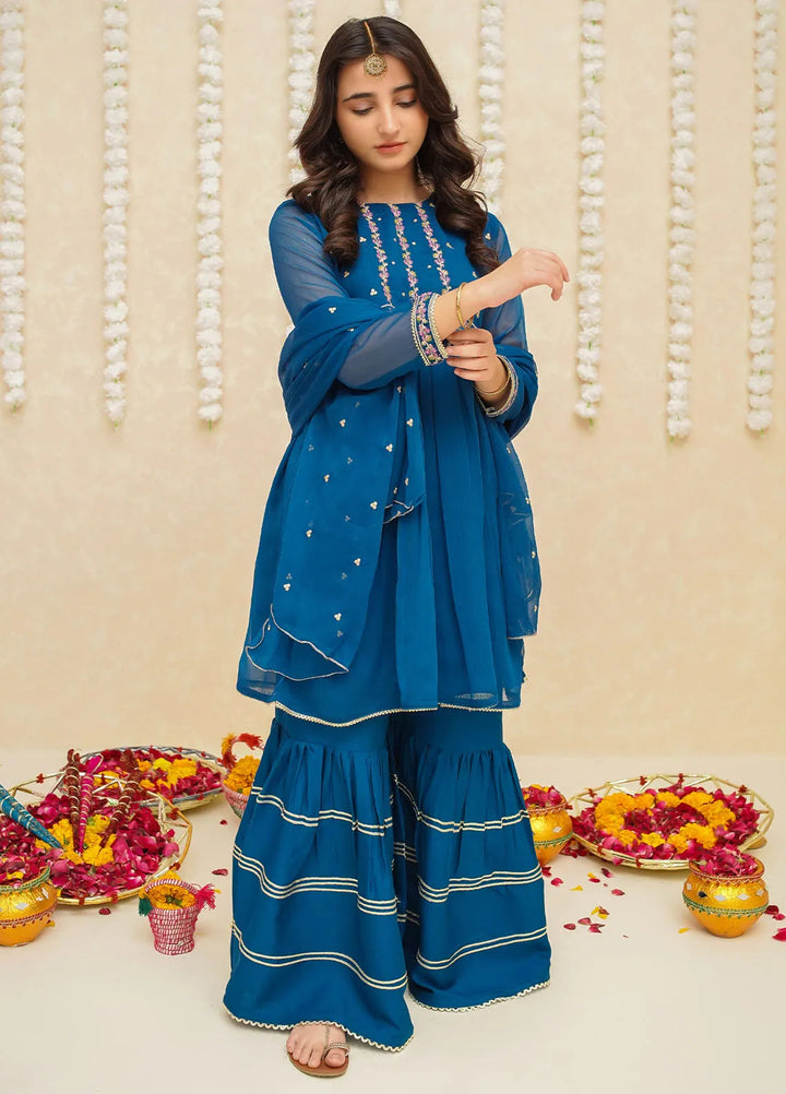 Gulzar by Modest Pret Chiffon 3 Piece Suit 8905 Blue