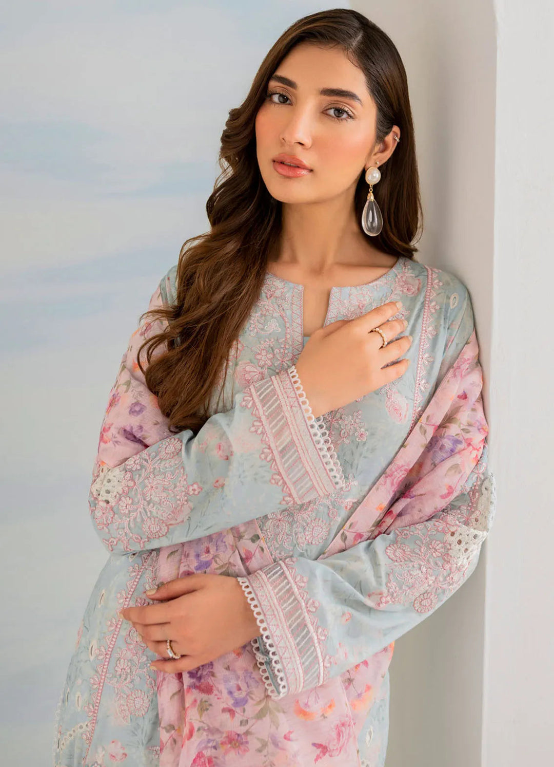 Guzel by Iznik Embroidered Lawn Suit Unstitched 3 Piece IZ24G IGL-01 - Summer Collection