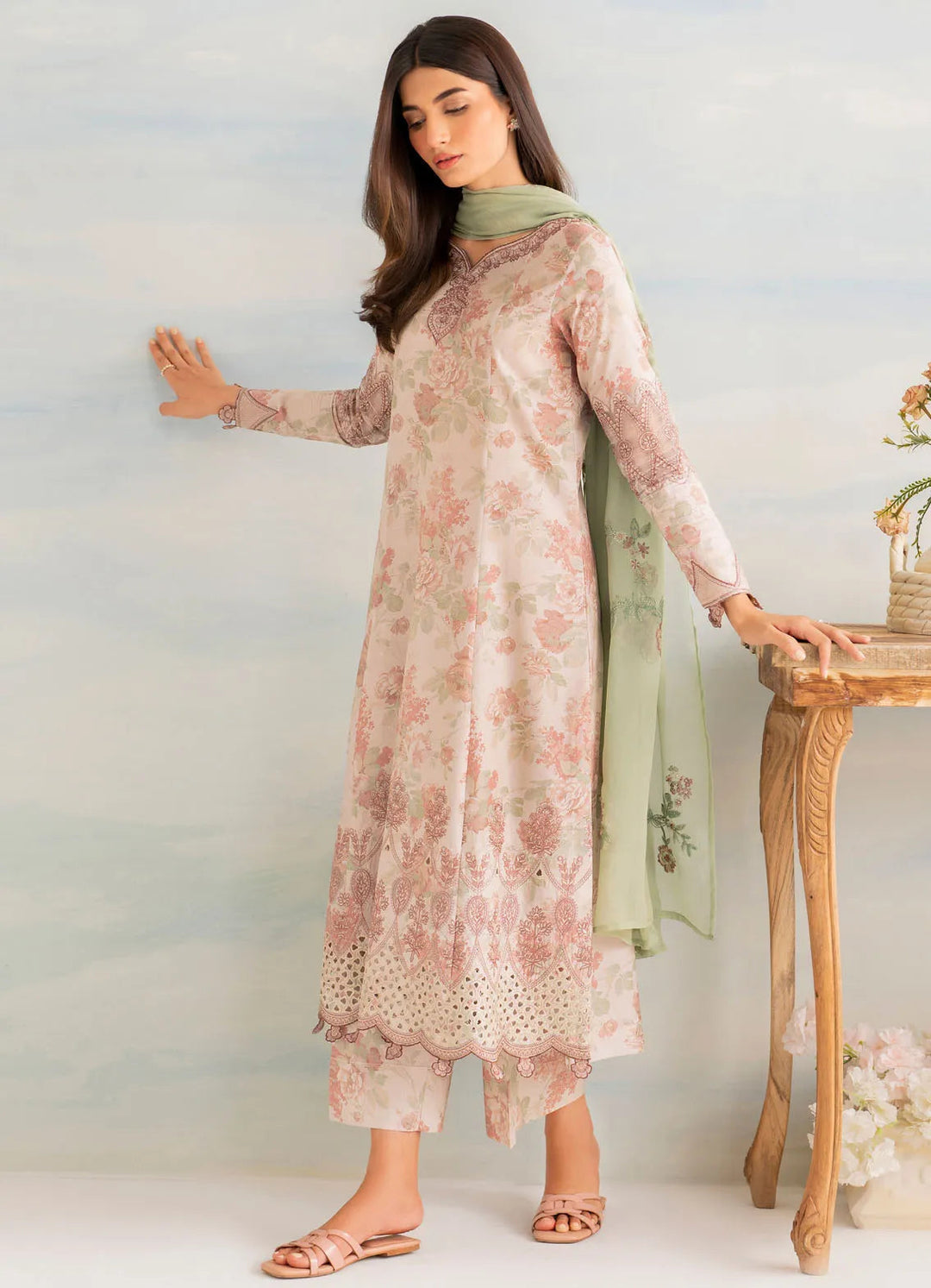 Guzel by Iznik Embroidered Lawn Suit Unstitched 3 Piece IZ24G IGL-05 - Summer Collection