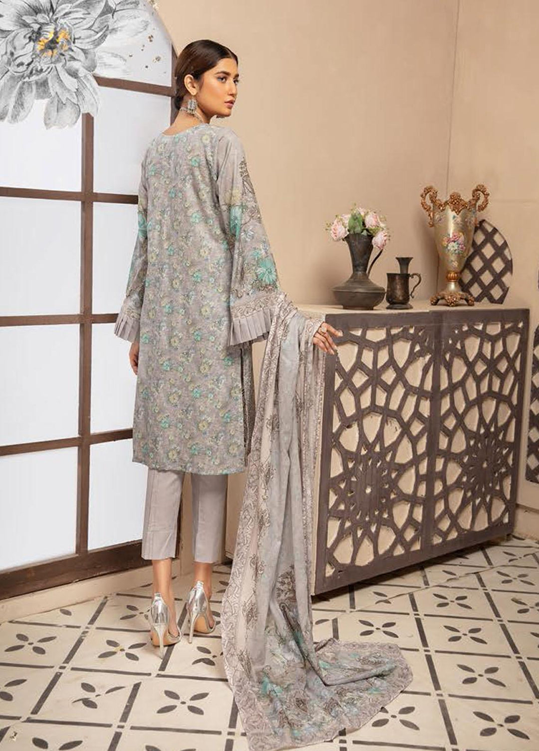 Guzel By Riaz Arts Embroidered Lawn Suits Unstitched 3 Piece RA21G 05 - Summer Collection