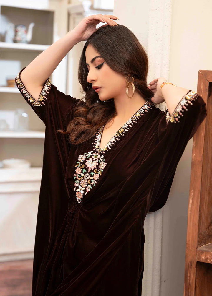 Hadia Batool Pret Embroidered Velvet Kaftan Anabia