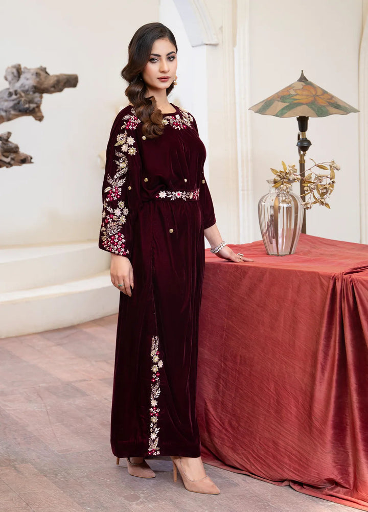 Hadia Batool Pret Embroidered Velvet Kaftan Ruba