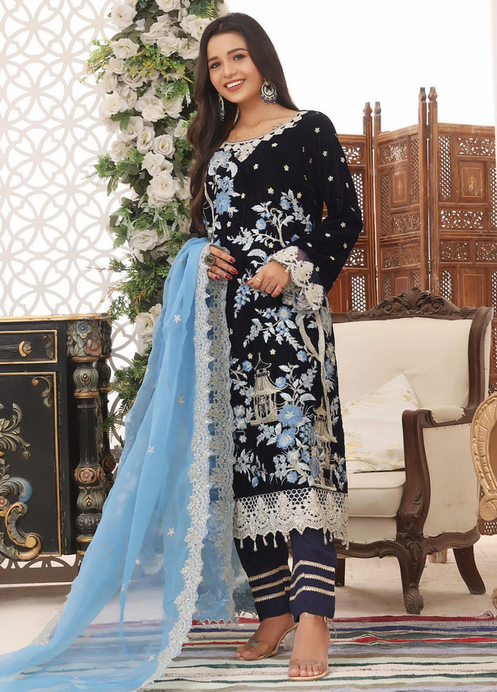 Hadia Eman Embroidered Velvet Suits Unstitched 3 Piece HE23EV D-02 - Festive Collection