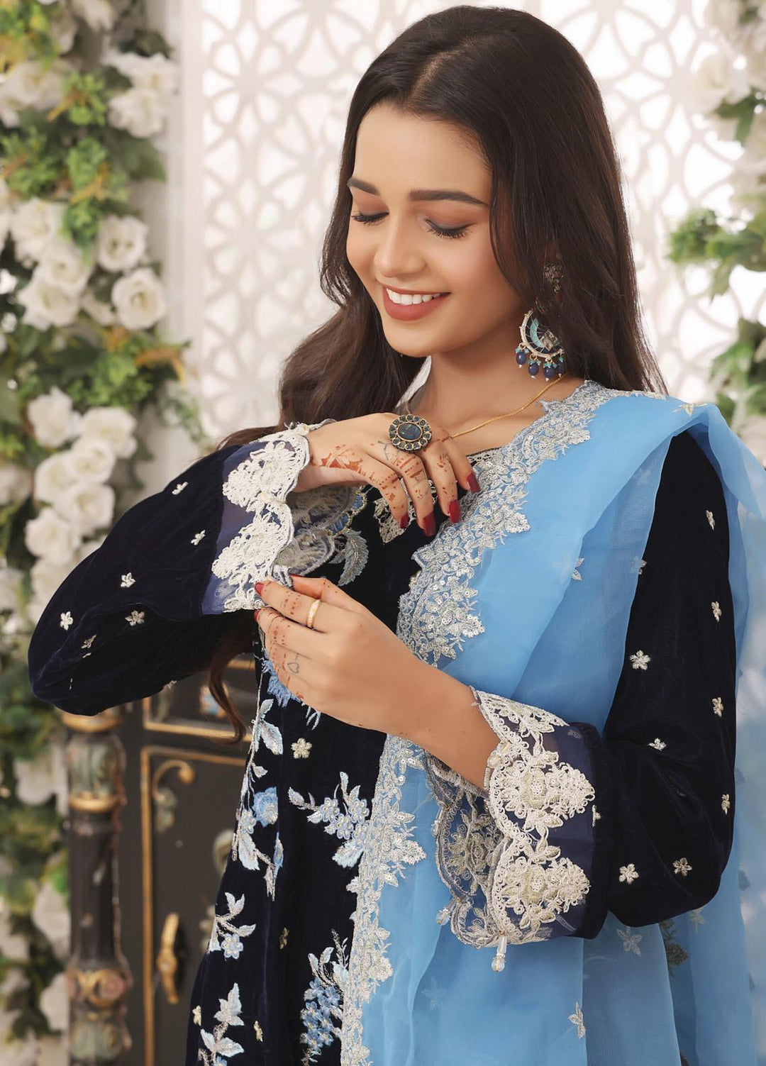 Hadia Eman Embroidered Velvet Suits Unstitched 3 Piece HE23EV D-02 - Festive Collection