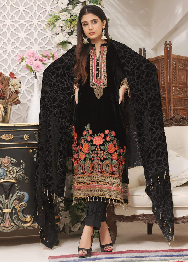 Hadia Eman Embroidered Velvet Suits Unstitched 3 Piece HE23EV D-04 - Festive Collection