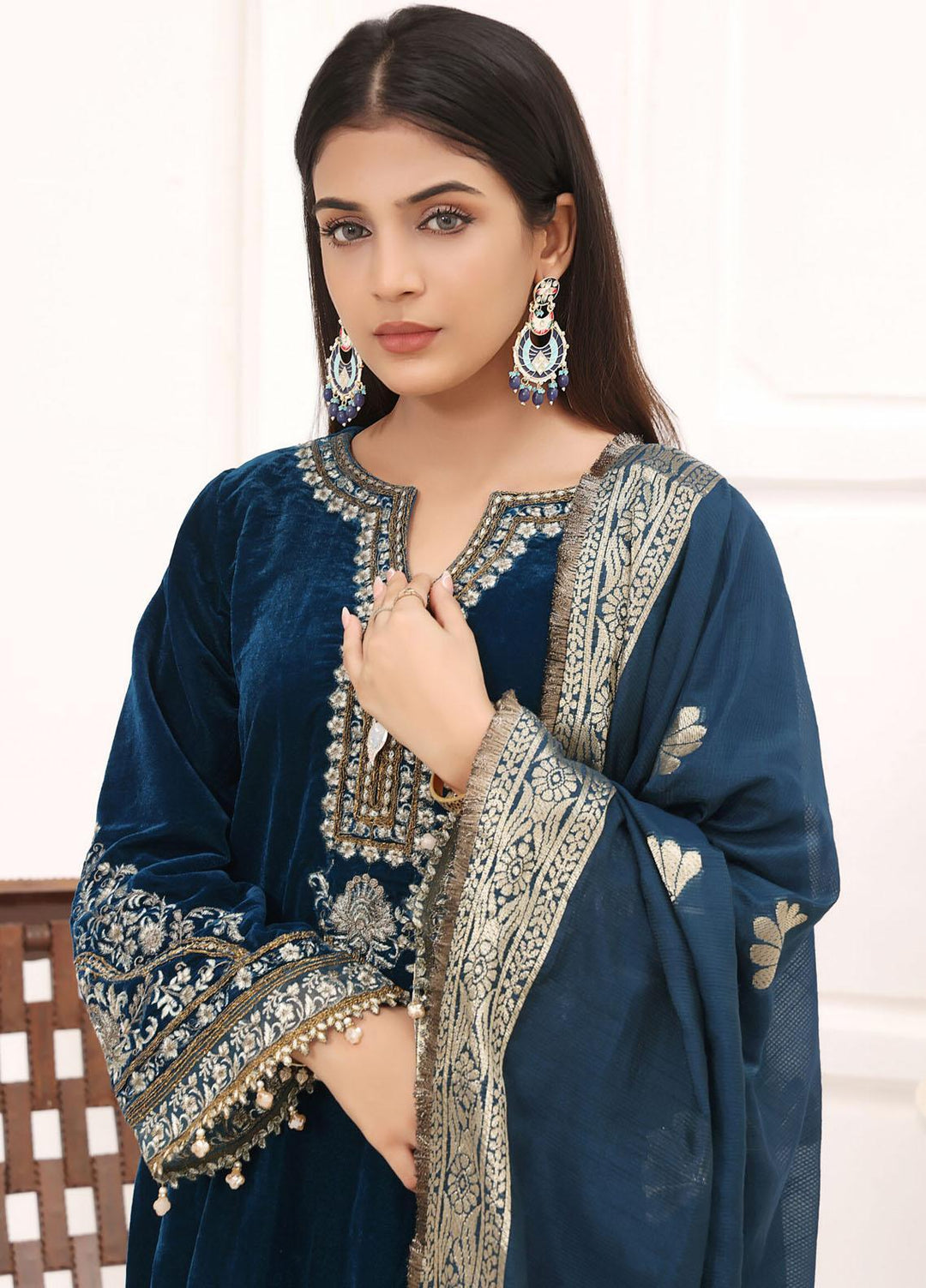 Hadia Eman Embroidered Velvet Suits Unstitched 3 Piece HE23EV D-06 - Festive Collection