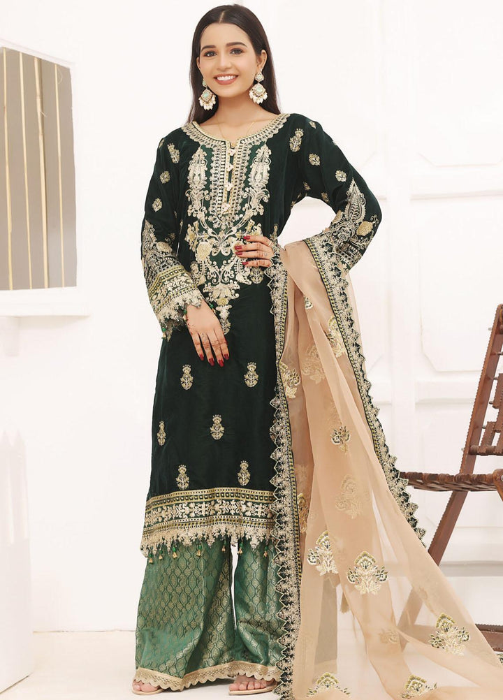 Hadia Eman Embroidered Velvet Suits Unstitched 3 Piece HE23EV D-07 - Festive Collection