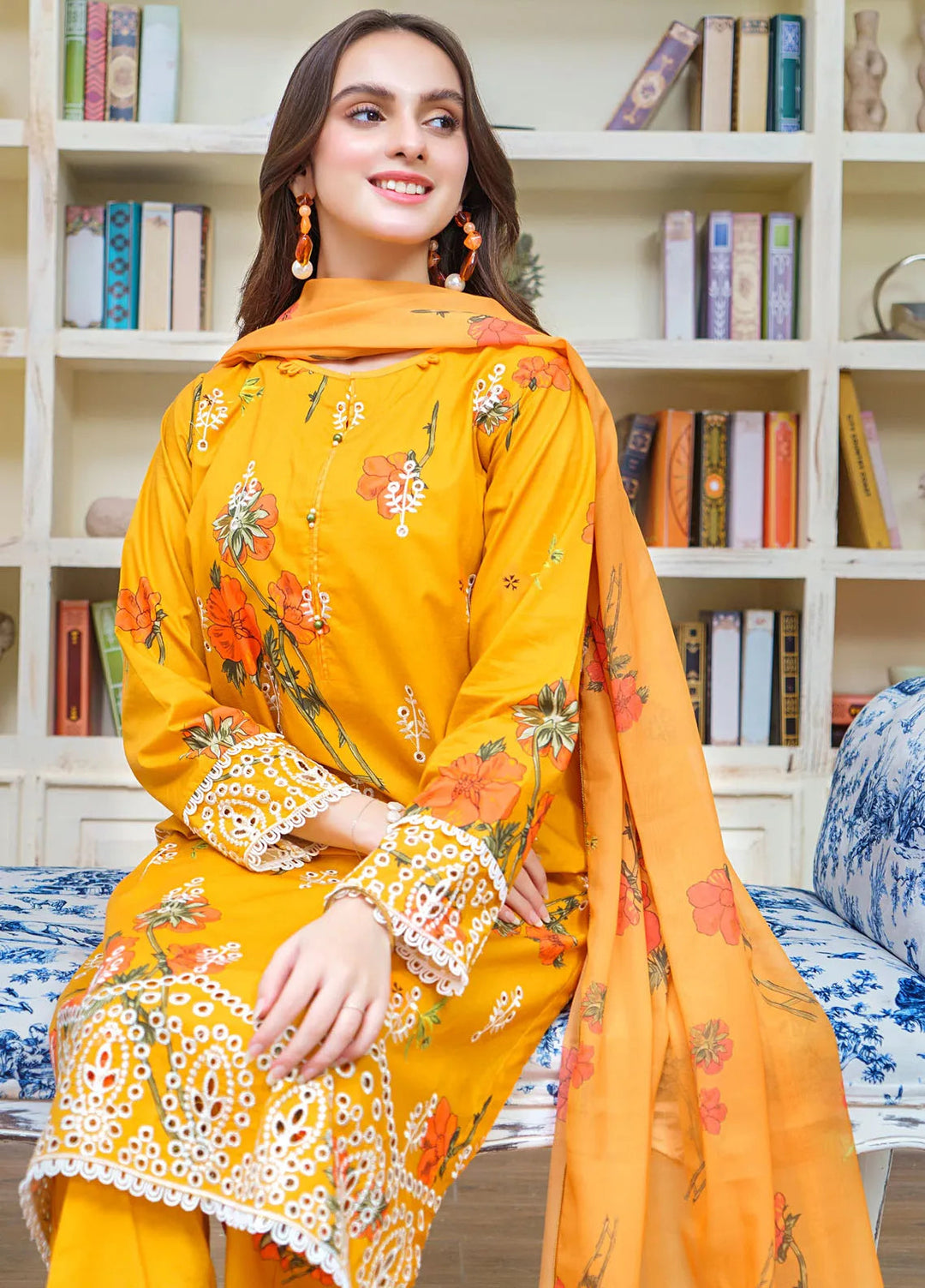 Hana Pret Embroidered Lawn 3 Piece Suit Blossom Bloom
