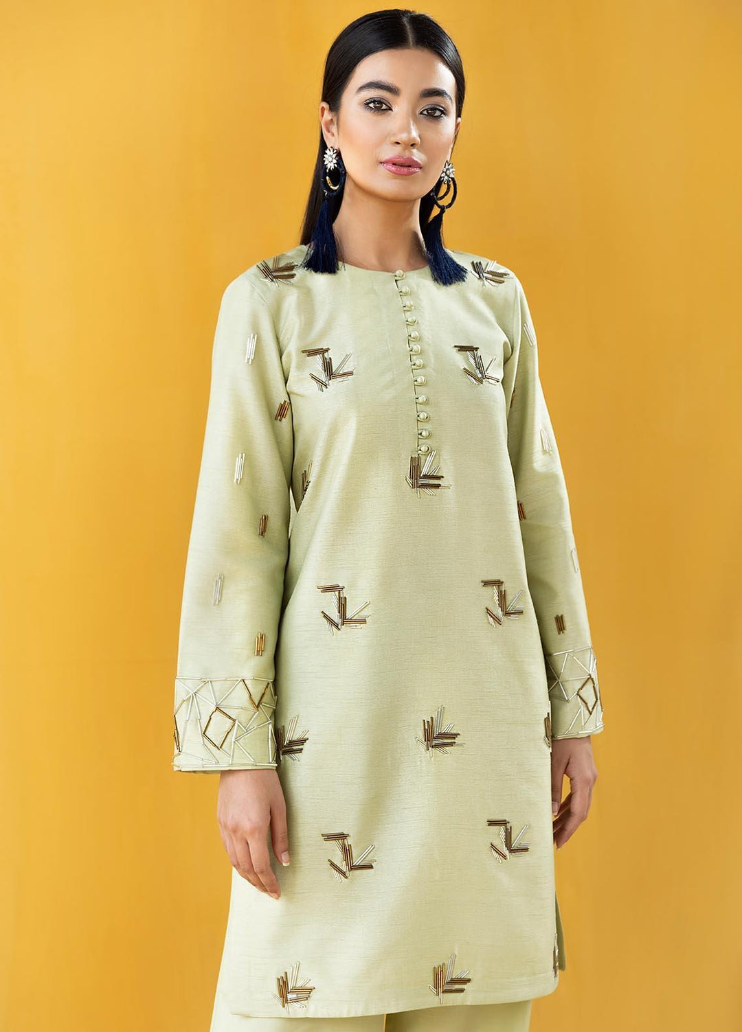 Hana Embroidered Raw Silk Stitched 2 Piece Suit Passion